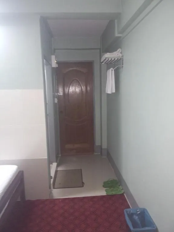 **  Royal Toe Hotel Yangon Birmania
